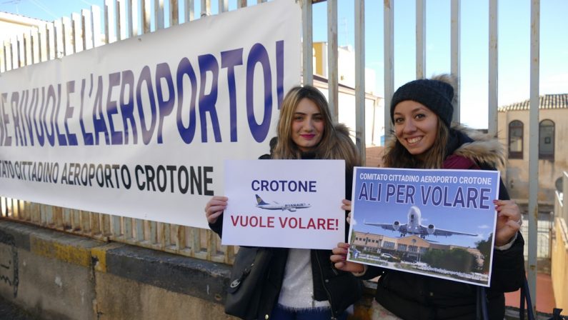 La Calabria difende i propri aeroporti: Reggio Calabria e Crotone unite nella protesta