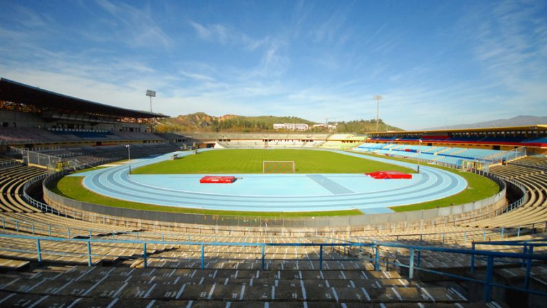 Calcio, conclusi i lavori di adeguamento dello stadioTutto pronto a Cosenza per l'avvio della Serie B