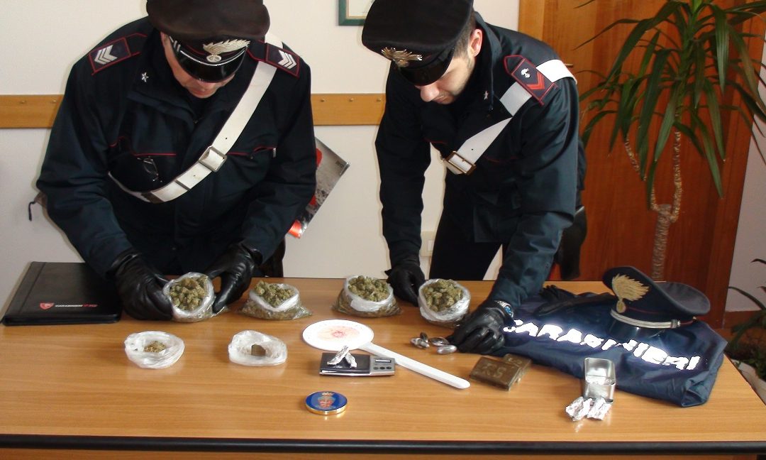 Chiusano, spaccio di cocaina: due arresti