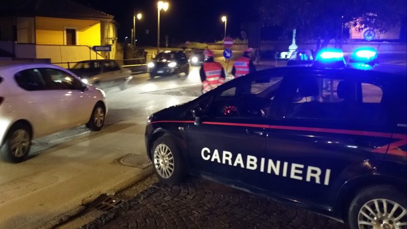 Sparò quattro colpi contro due automobili nel Vibonese, arrestato un muratore dai carabinieri