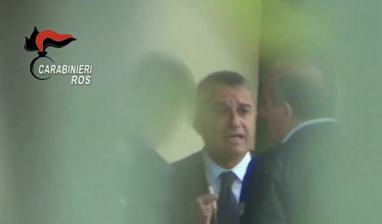 Nazareno Salerno ripreso durante le indagini