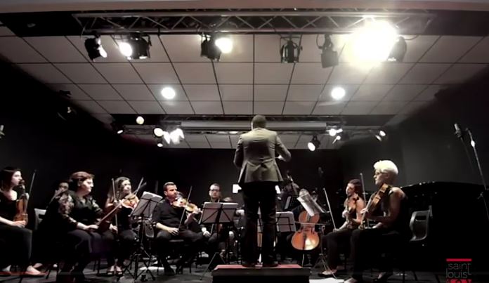 VIDEO – Franco Eco dirige l’esecuzione di “Bohemian Rhapsody” dei Queen