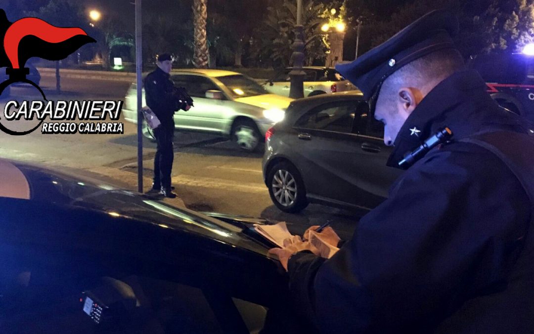 Controlli dei carabinieri a Reggio Calabria