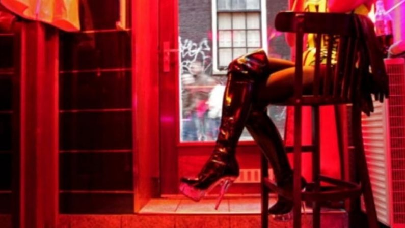 Prostituzione a Reggio, il questore ha emesso tre provvedimenti Daspo per donne straniere