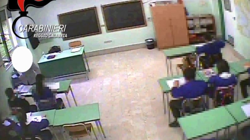 VIDEO - Violenze su bambini di quinta elementare, fermate due insegnanti in provincia di Reggio Calabria