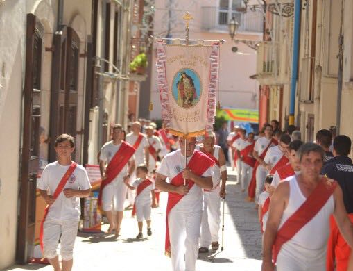 Ad Altavilla Irpina i Battenti di San Pellegrino Martire e il loro cammino di fede, traspiritualità e devozione