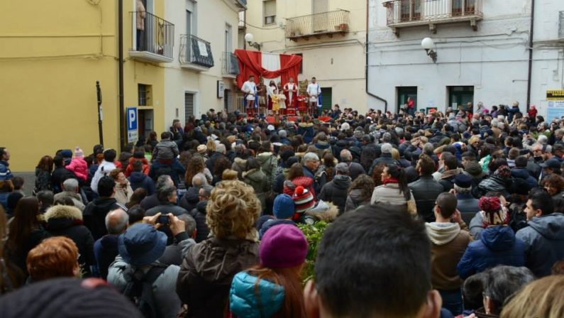 Pasqua in Basilicata tra Via Crucis arbereshe e riti della tradizione