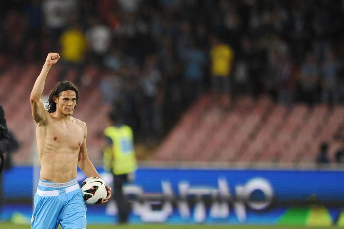Cavani  torna a a Napoli per Football Leader