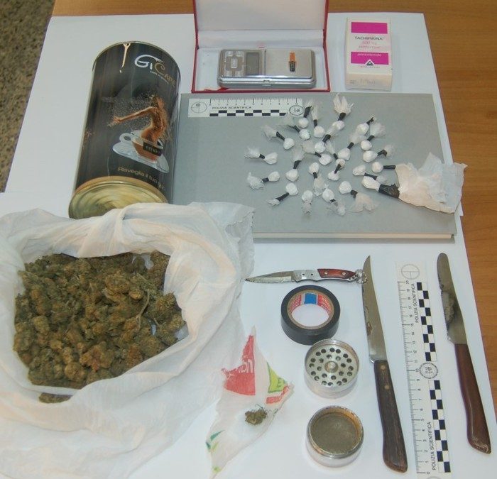 La droga sequestrata a Matera (foto Ansa)