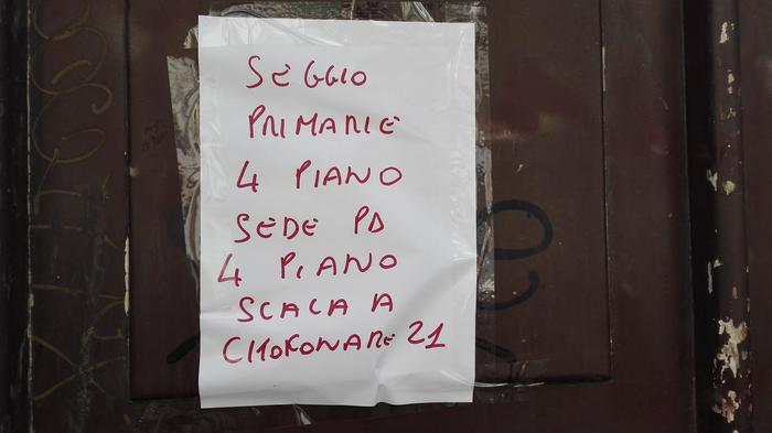 Primarie Pd, aperti 552 seggi in Campania: stravince Renzi