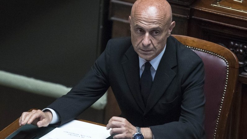 'Ndrangheta, l'idea di Minniti per sconfiggere la mafiaDalla politica ai cittadini: «Serve un patto di civiltà»