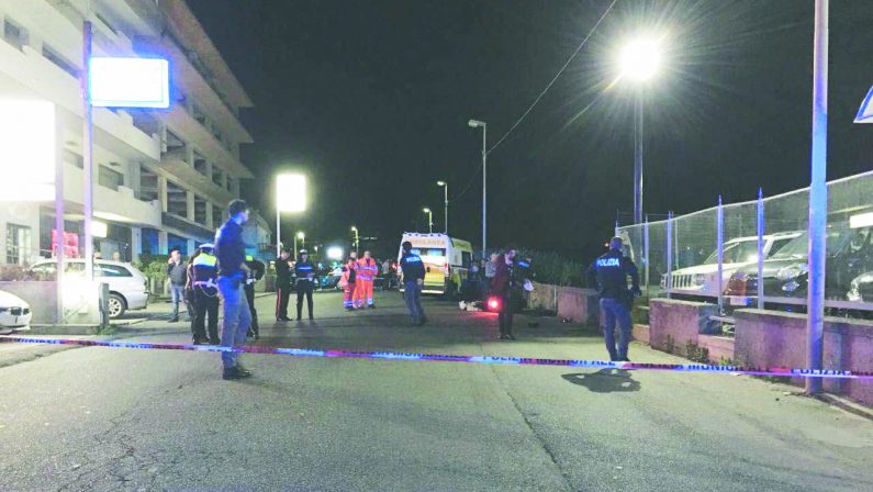 Omicidio a Reggio Calabria, ucciso un tabaccaio
I killer lo hanno sorpreso mentre tornava a casa