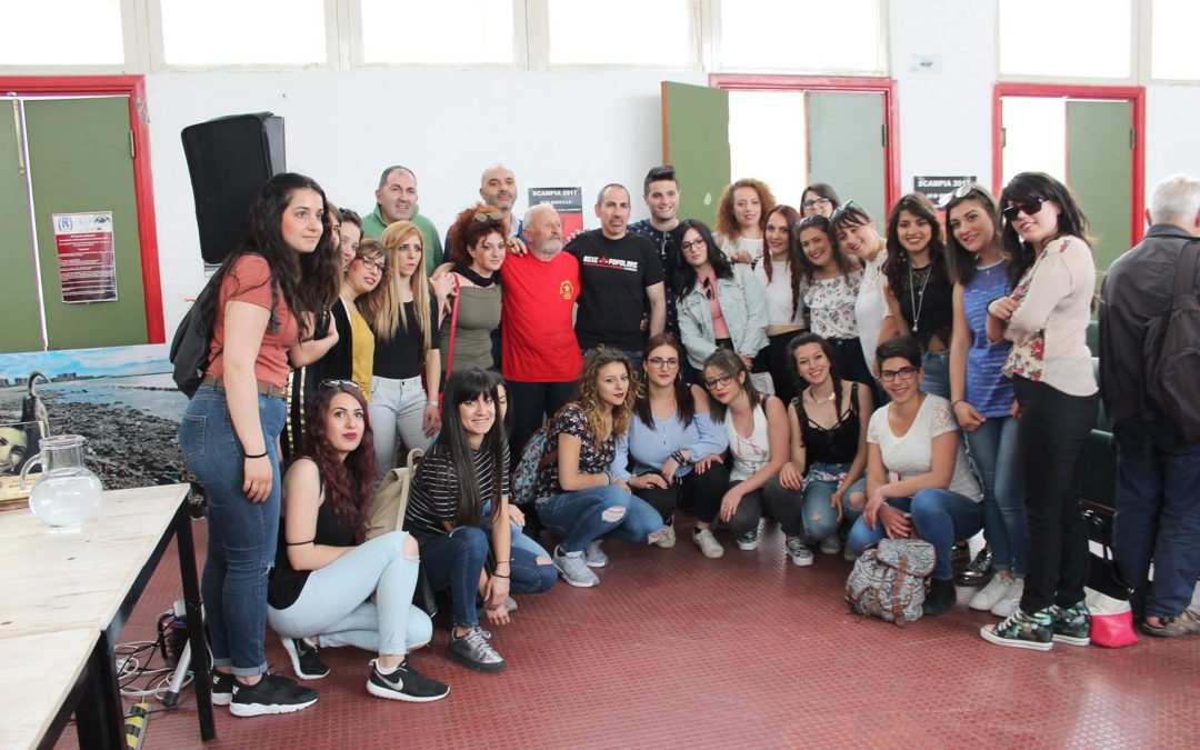 Studenti Unical all'Officina delle Culture con Adelmo Cervi