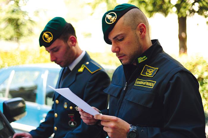 Militari della guardia di finanza