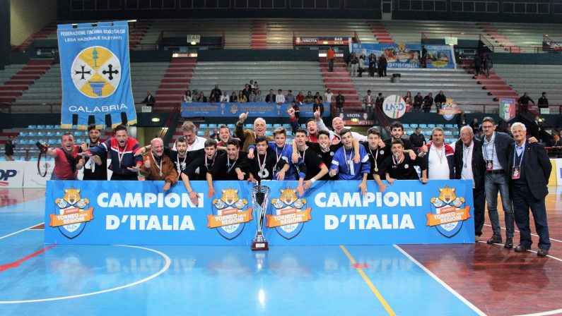 Festa grande per la Calabria sportiva e il calcio a 5La squadra Juniores si laurea campione d'Italia