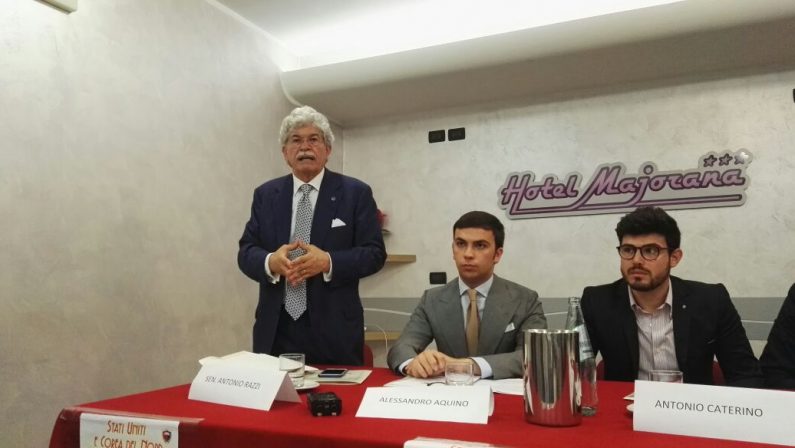 VIDEO - Razzi a Cosenza: «La dittatura è sempre dittaturaperò funzionano, nei locali la gente è felice»