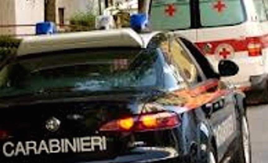 Nocera, studentessa 25enne si lancia dal balcone