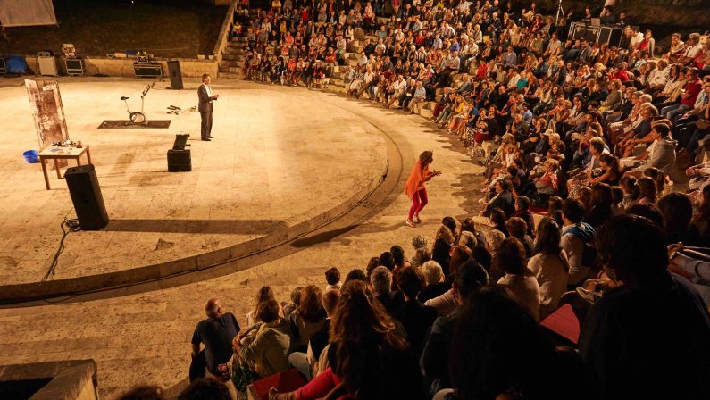 A Ricadi il festival sulla nuova drammaturgia  Spettacoli mai visti con “Avvistamenti Teatrali”