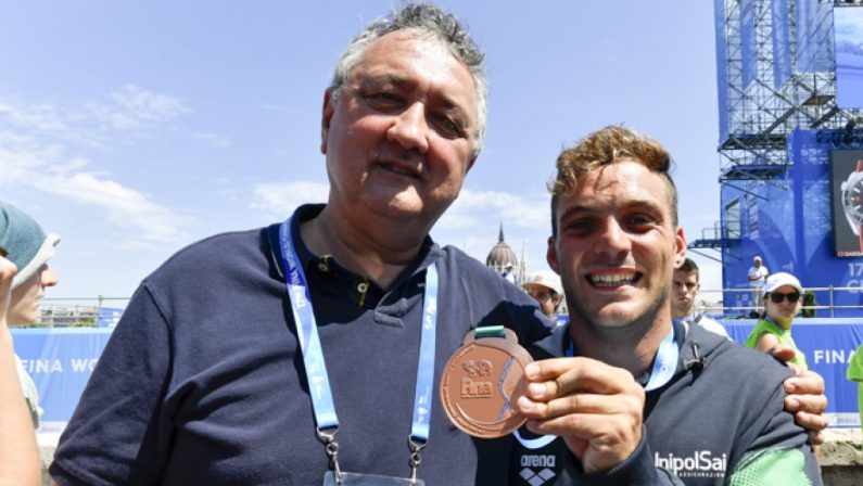 Ancora un cosentino tra i campioni dei tuffi a BudapestDe Rose medaglia di bronzo nelle grandi altezze