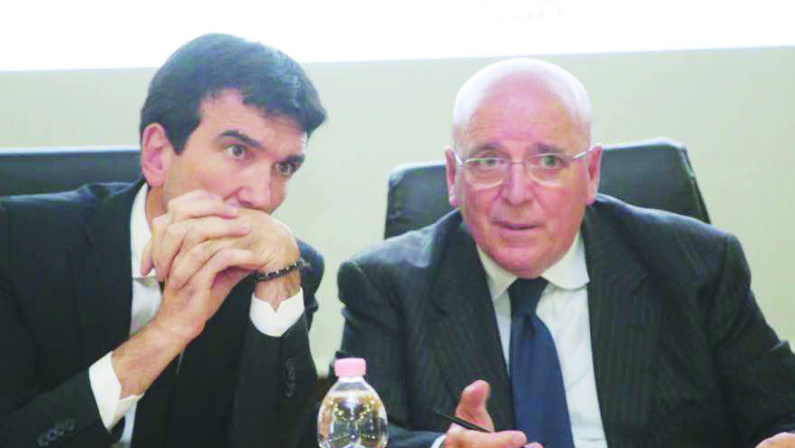 Cantiere Calabria, Oliverio: «Finito il tempo della burocrazia»Il Ministro Martina: «Valorizzare l'agricoltura calabrese»