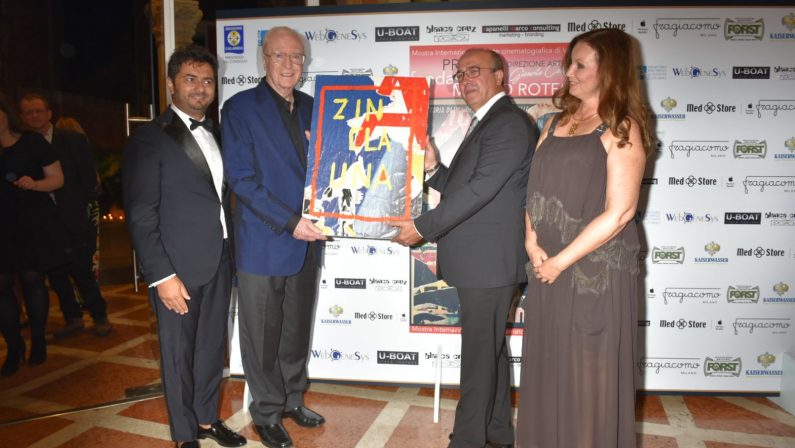Premio Rotella a Michael Caine: l’attore a Venezia per il documentario “My Generation”