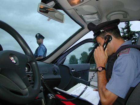 Rissa tra ragazzi a Napoli, 16enne finisce in ospedale