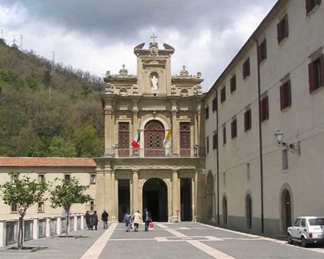 Il Santuario di Paola