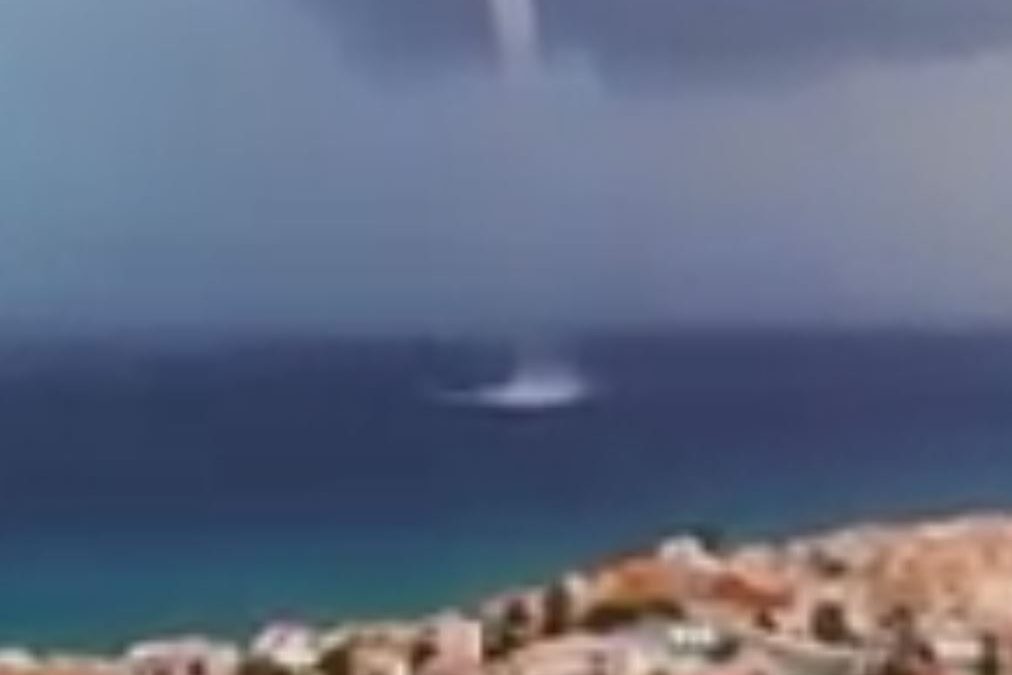 VIDEO – Tromba marina minaccia Tropea  Le immagini suggestive della forza della natura
