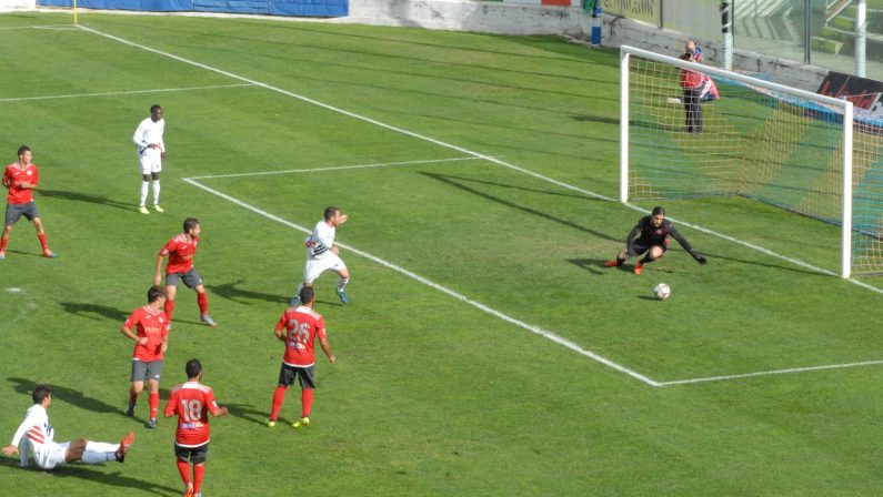 Il punto sulla Serie D. Ecco il tour de force: 3 gare in 8 giorniPer le squadre calabresi è il momento della verità