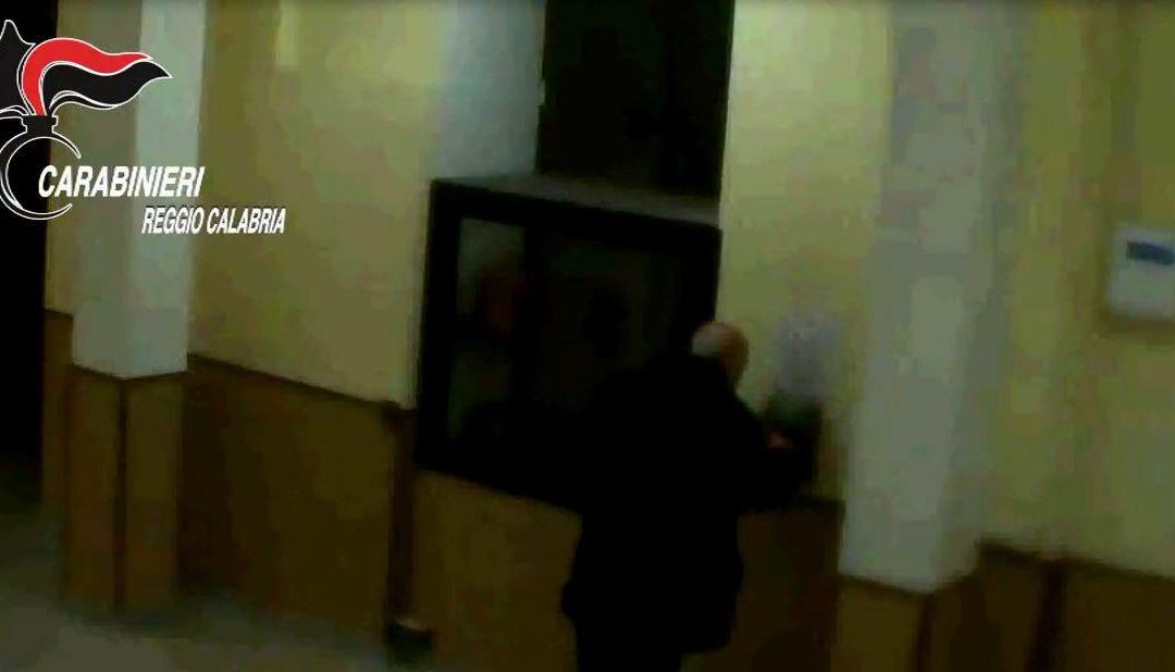 VIDEO – Assenteismo al Comune di Melito  I dipendenti ripresi dalle telecamere