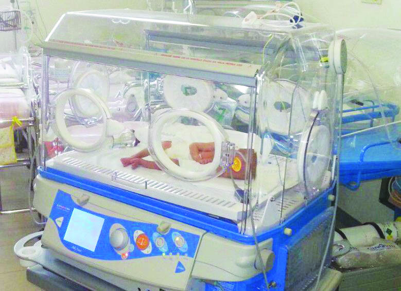 La culla contenente un bambino nato prematuro