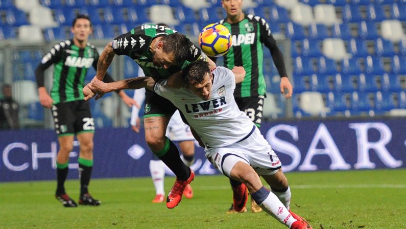 FOTO - Il Crotone sconfitto dal Sassuolo al debutto sulla panchina rossoblù di Walter Zenga
