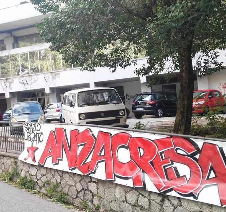Potenza, sgomberato il Csoa Anzacresa. Il collettivo: «Ora all’Ex Coni torneranno abbandono e degrado»