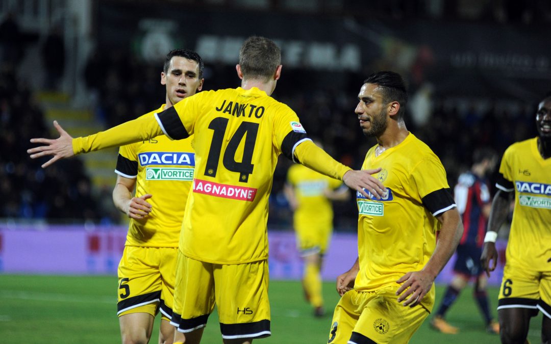 L'esultanza dell'Udinese dopo il primo gol
