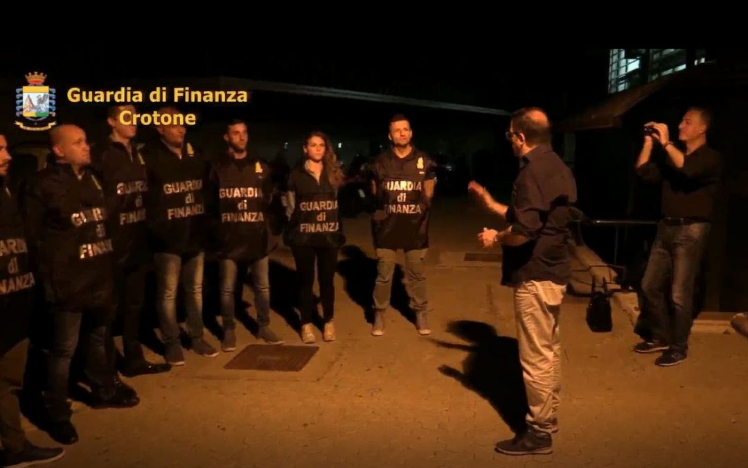 Facevano fallire le società a Crotone per frodare lo Stato  Tredici arresti, un irreperibile e sequestri per 1,5 milioni