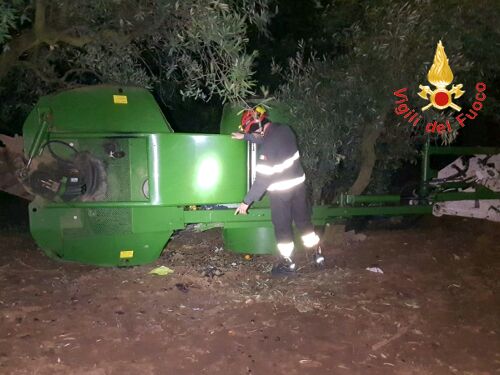 Tragedia in provincia di Catanzaro: muore un giovaneViaggiava a bordo di un trattore che si è ribaltato