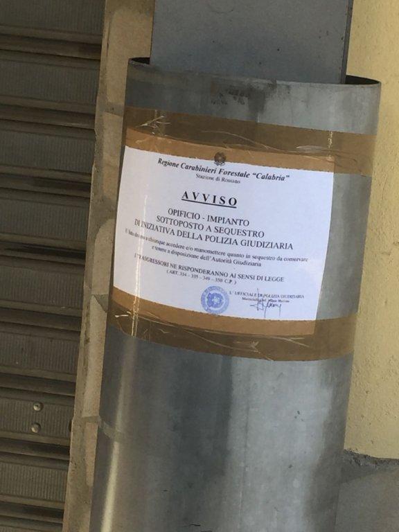 Mancavano le autorizzazioni per la gestione dei rifiutiCarabinieri sequestrano due frantoi nel Cosentino 