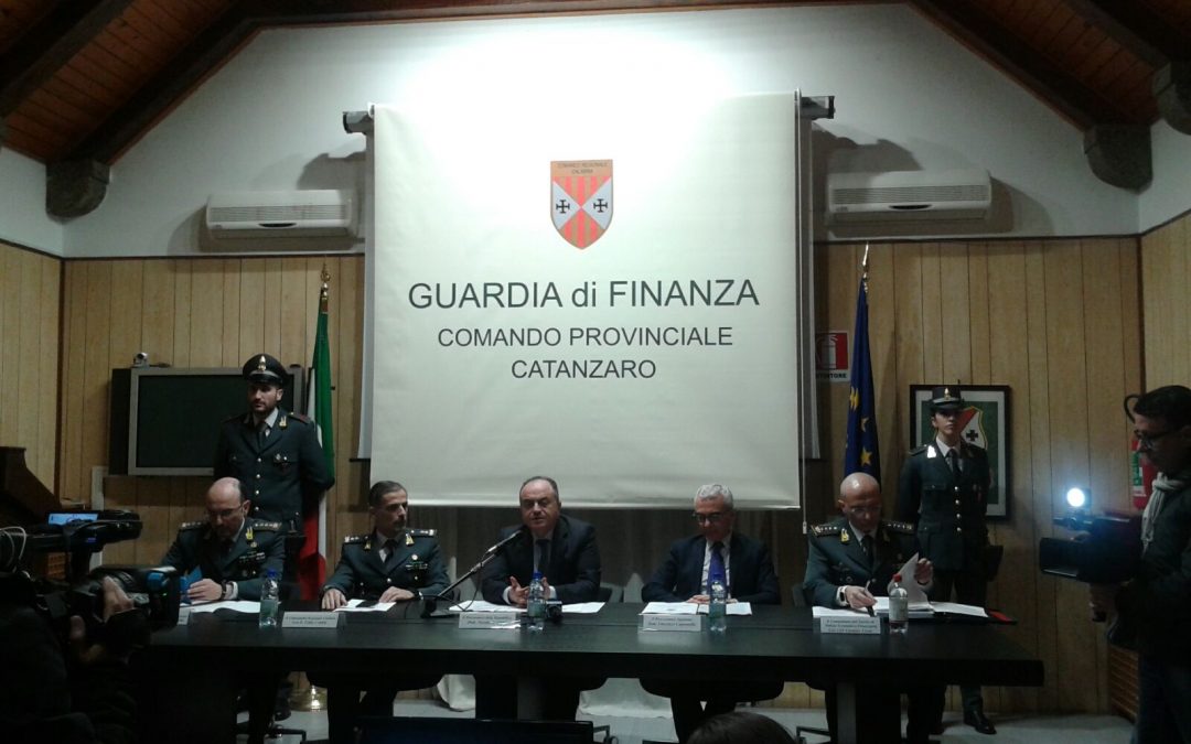 La conferenza stampa del procuratore Gratteri