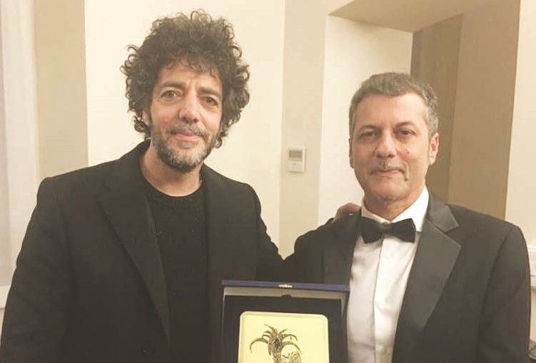 L'arte di Clemente Ferrari : «Il mio compito? Vestire un brano»Il compositore e direttore d’orchestra premiato a Sanremo 