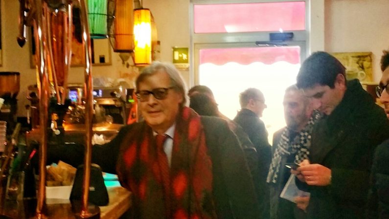 Blitz vibonese per il critico d'arte Vittorio SgarbiIn città per testimoniare ad un processo