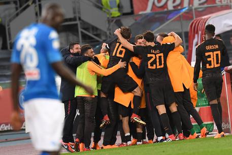 La Roma schianta il Napoli al San Paolo: 2-4