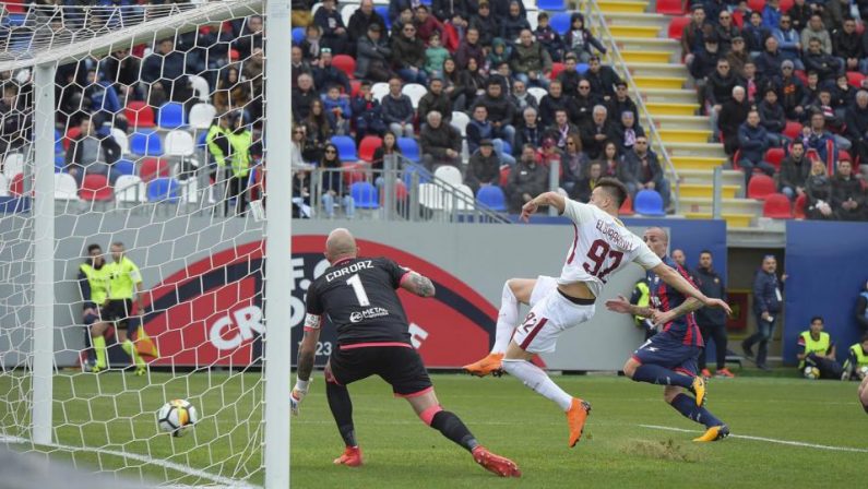 Serie A, il Crotone si arrende in casa alla Roma Zenga: «Sono ottimista, abbiamo creato molto»