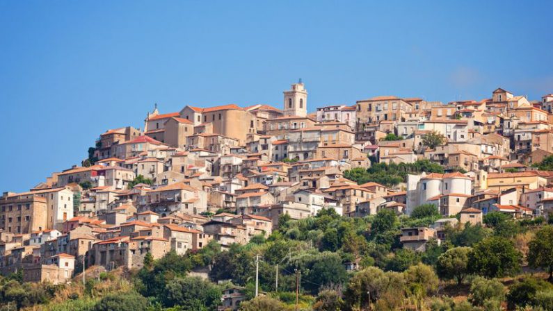 Coronavirus in Calabria, nuova vittima nel Vibonese: è un 67enne