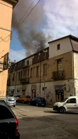 L'incendio a Cosenza