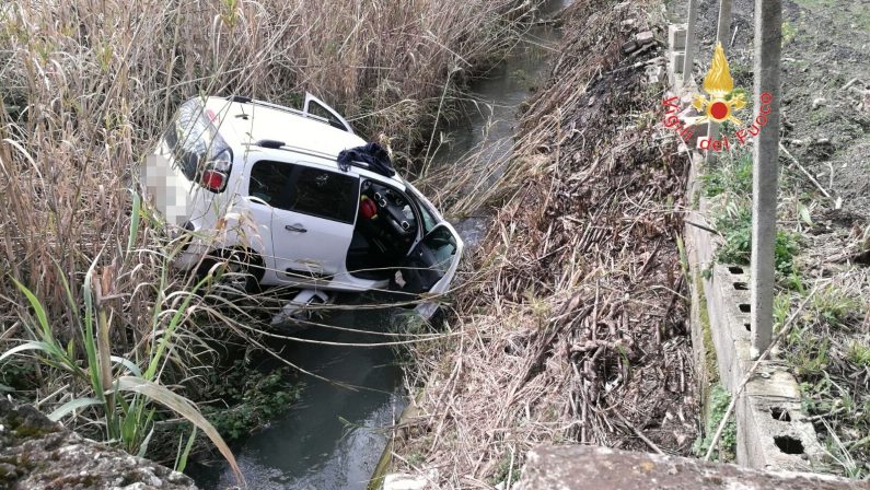 Incidenti stradali nel Lametino e nel RegginoBilancio drammatico di un morto e quattro feriti