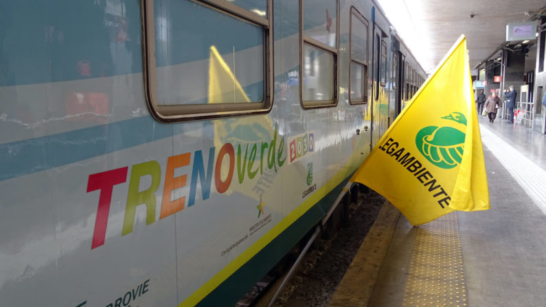 Il Treno Verde di Legambiente e Ferrovie dello Stato Italiane arriva a Napoli