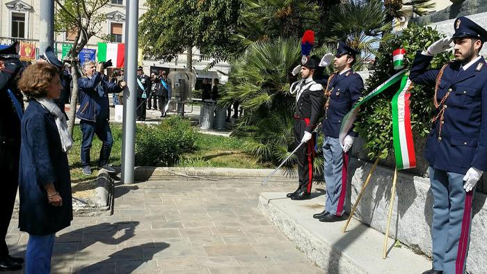 Il prefetto Francesca Ferrandino durante la cerimonia di Catanzaro