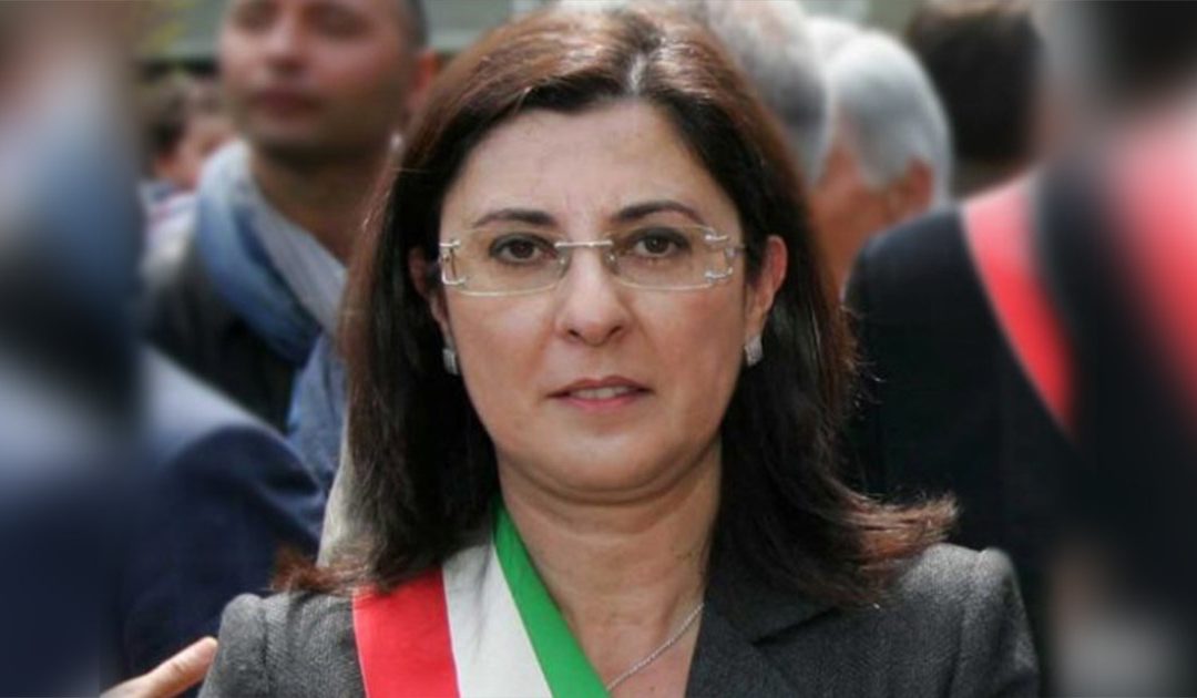 L'ex sindaco Carolina Girasole