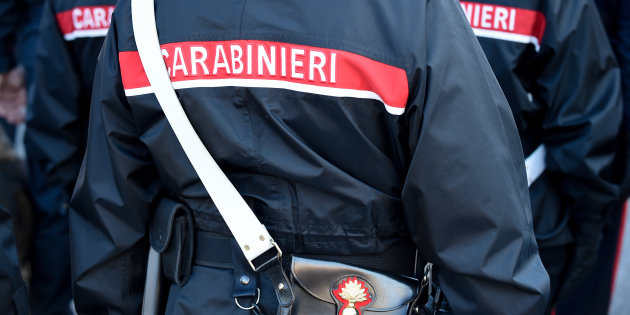 Napoli, pizzo ai commercianti: sei arresti