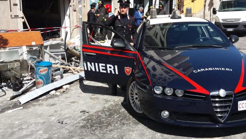 Due bar incendiati a Cosenza, arrestato il proprietario  Truffa all’assicurazione dietro attentati in pieno centro